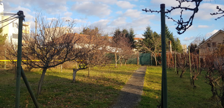 Predám stavebný pozemok 730m2 Nitra - Zobor.