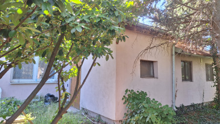 Chata s 340m2 pozemkom, možnosť dostavby na rodinný dom